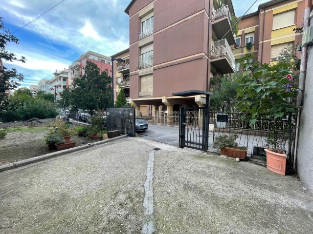 Appartamento in vendita di 140 m² in Via tiziano, 3