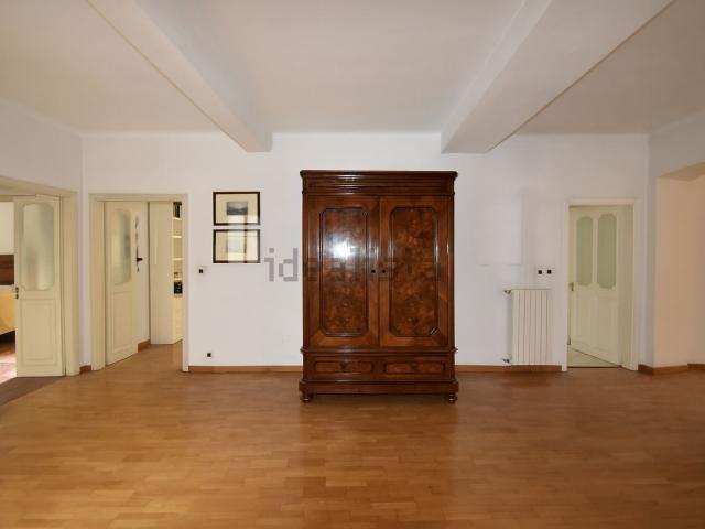 Appartamento in vendita di 140 m² in Via Trieste, 28