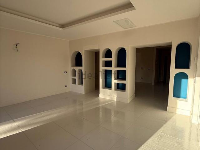 Appartamento in vendita di 140 m² in Via Tullia, 23