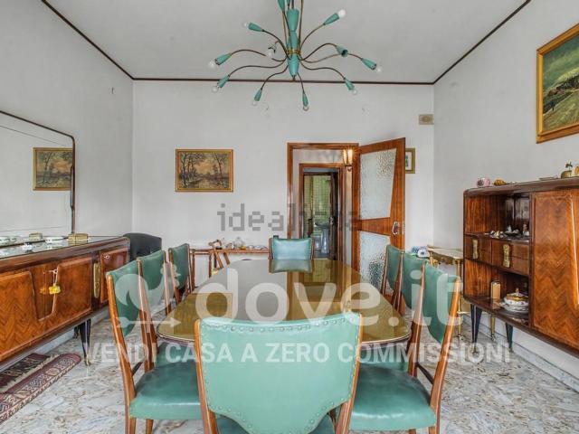 Appartamento in vendita di 140 m² in Via Umbria, 57