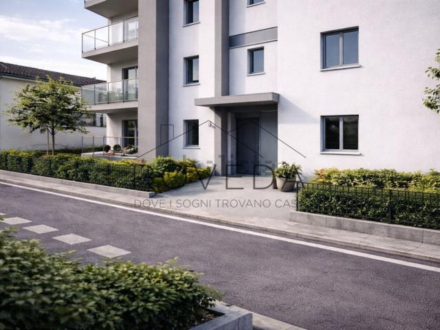 Appartamento in vendita di 140 m² in Via Ungheria Libera