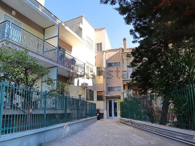 Appartamento in vendita di 140 m² in Via Vaccarella