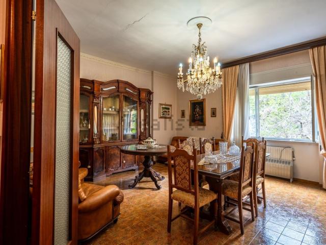 Appartamento in vendita di 140 m² in Via Viterbo, 159