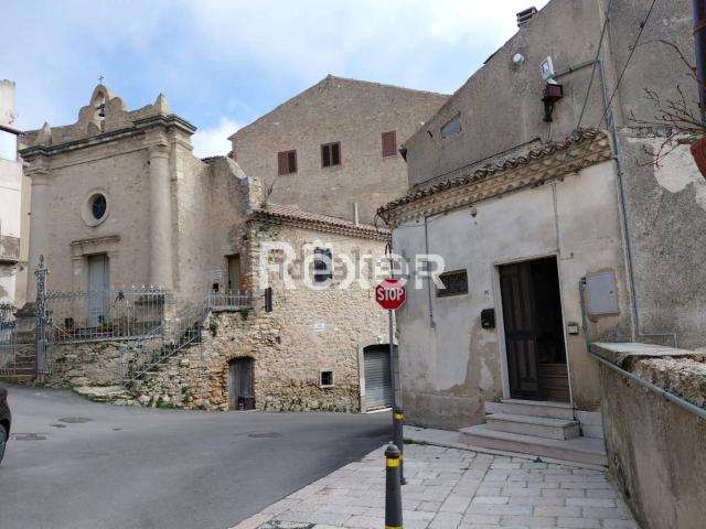 Appartamento in vendita di 140 m² in Via Vittorio Emanuele II