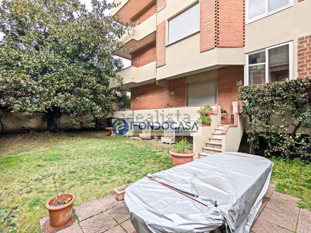 Appartamento in vendita di 140 m² in Via Vittorio Veneto, 3