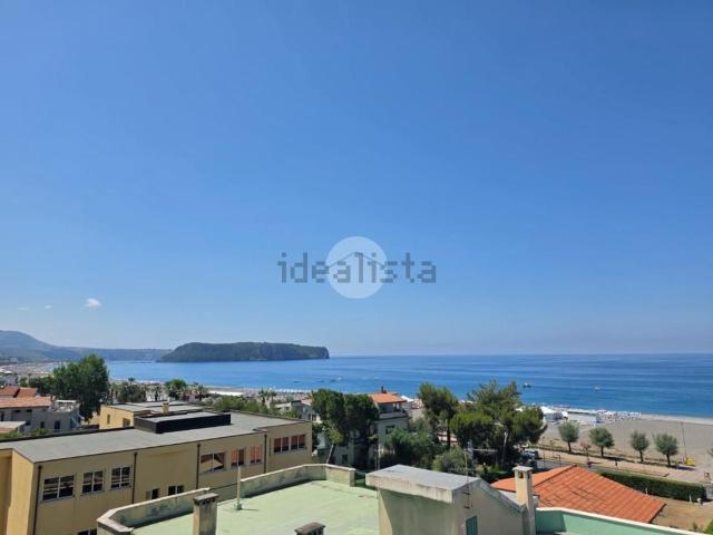 Appartamento in vendita di 140 m² in Via Vincenzo Bellini, 21
