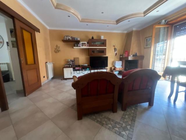 Appartamento in vendita di 140 m² in Via Vincenzo Tardani