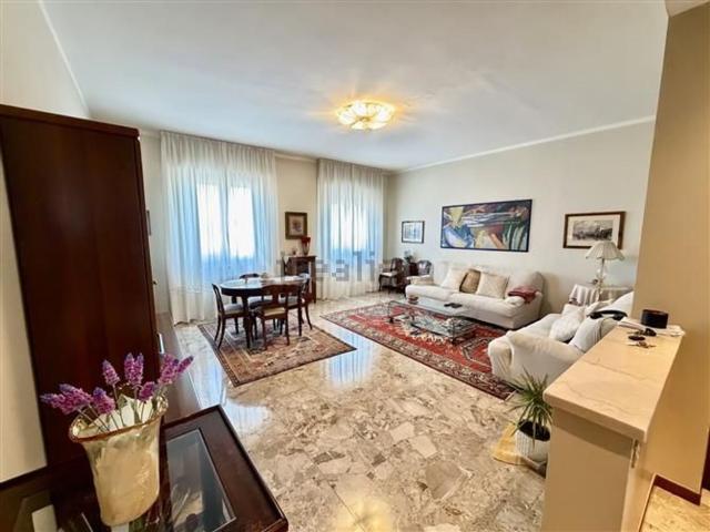 Appartamento in vendita di 140 m² in Via Violino di Sopra