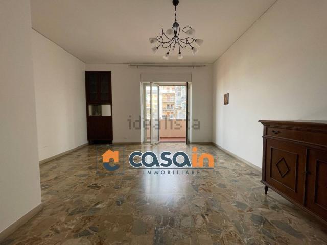 Appartamento in vendita di 140 m² in Viale Alcide De Gasperi, 98