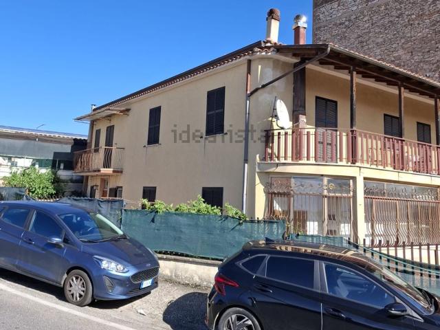 Appartamento in vendita di 140 m² in Viale Alfonso Bartoli