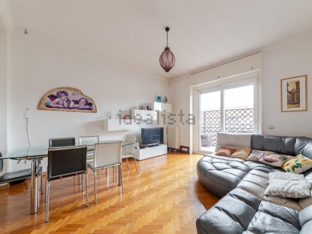Appartamento in vendita di 140 m² in Viale Andrea Doria, 33