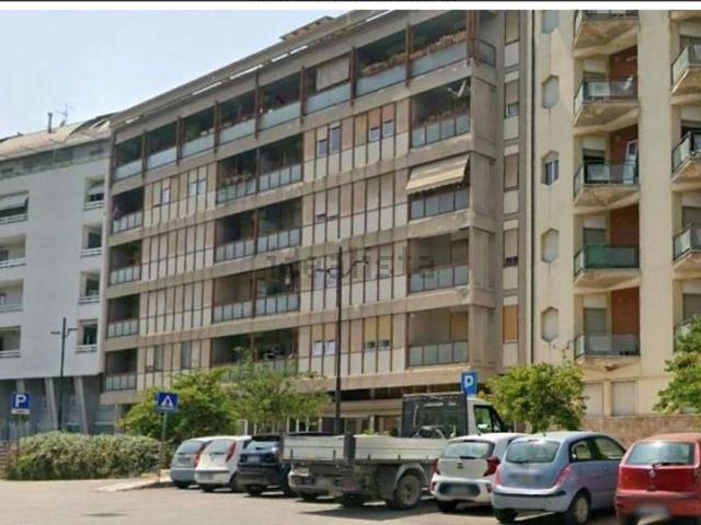 Appartamento in vendita di 140 m² in Viale Carlo Guglielmi, 13