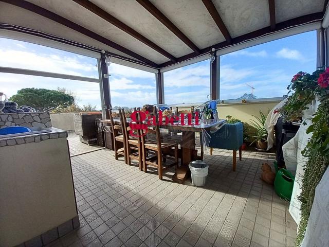 Appartamento in vendita di 140 m² in Viale Cernobbio