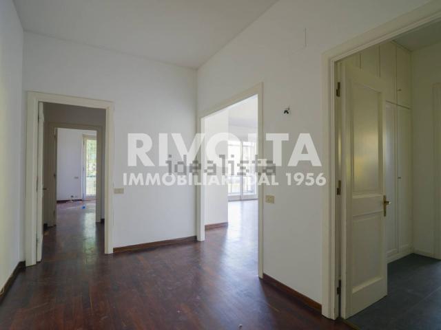 Appartamento in vendita di 140 m² in Viale Cortina d&apos Ampezzo