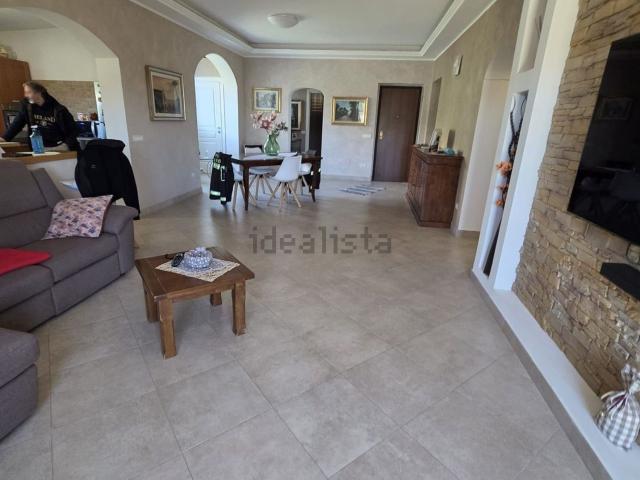 Appartamento in vendita di 140 m² in Viale Corrado Alvaro