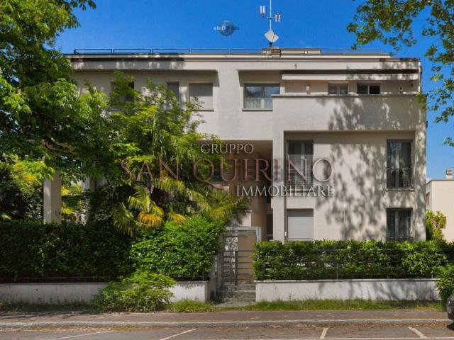Appartamento in vendita di 140 m² in Viale Darfo Dallai, 6