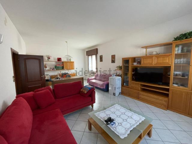 Appartamento in vendita di 140 m² in Viale dell&apos Appennino, 567