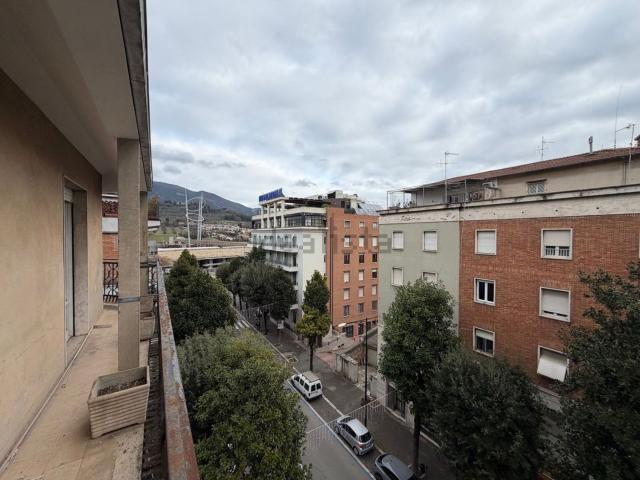 Appartamento in vendita di 140 m² in Viale della Stazione, 58