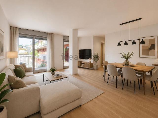 Appartamento in vendita di 140 m² in Viale Ernesto Pirovano, 2