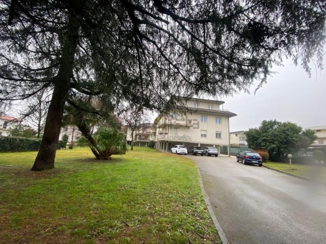 Appartamento in vendita di 140 m² in Viale Gian Giacomo Felissent