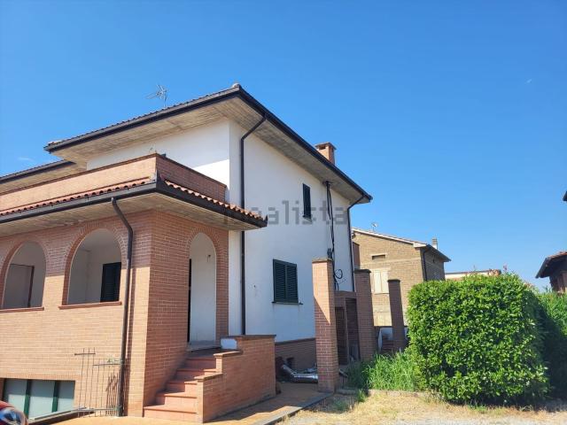 Appartamento in vendita di 140 m² in Viale II Agosto