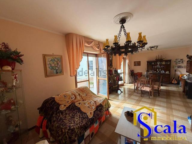 Appartamento in vendita di 140 m² in Viale Italia