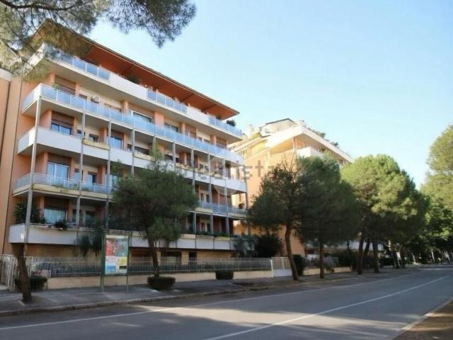 Appartamento in vendita di 140 m² in Viale John Fitzgerald Kennedy, 113