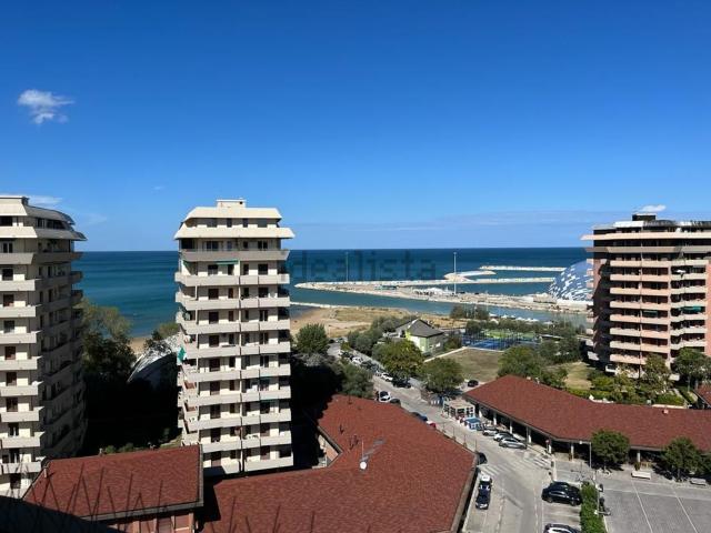 Appartamento in vendita di 140 m² in Viale Mosca