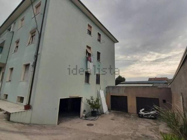 Appartamento in vendita di 140 m² in Viale Piceno, 86