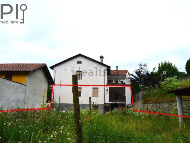 Appartamento in vendita di 140 m² in Borgo Stazione