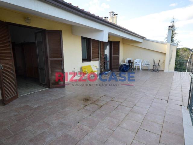 Appartamento in vendita di 140 m² in Contrada Piana dei Venti