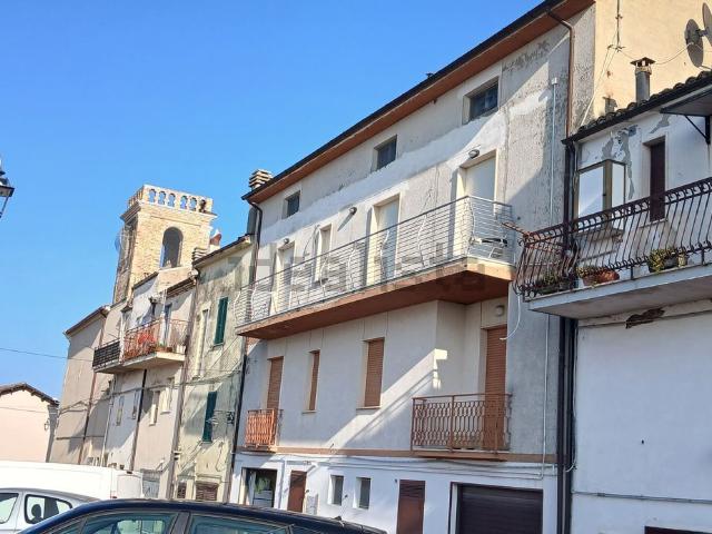 Appartamento in vendita di 140 m² in Corso Umberto I, 25