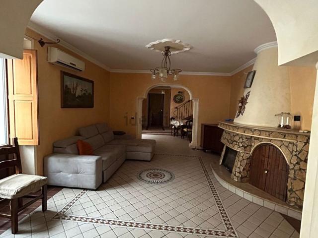 Appartamento in vendita di 140 m² in Corso Vittorio Emanuele