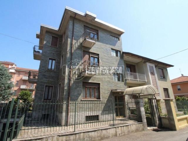 Appartamento in vendita di 140 m² in Corso Canonico Giuseppe Allamano