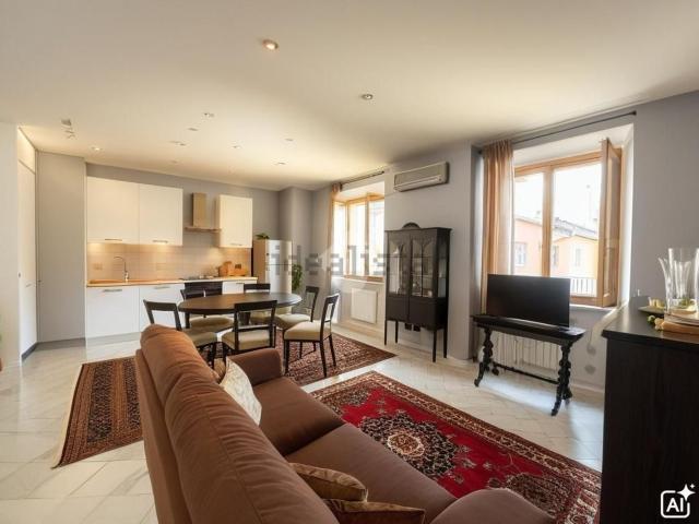 Appartamento in vendita di 140 m² in Corso d&apos Augusto