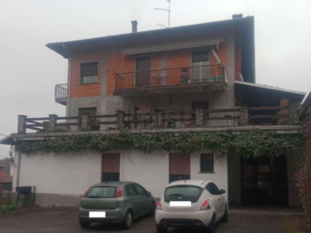 Appartamento in vendita di 140 m² in Frazione Ponzone