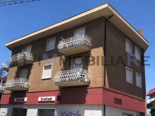 Appartamento in vendita di 110 m² in Largo Filippo Salvatori, 10