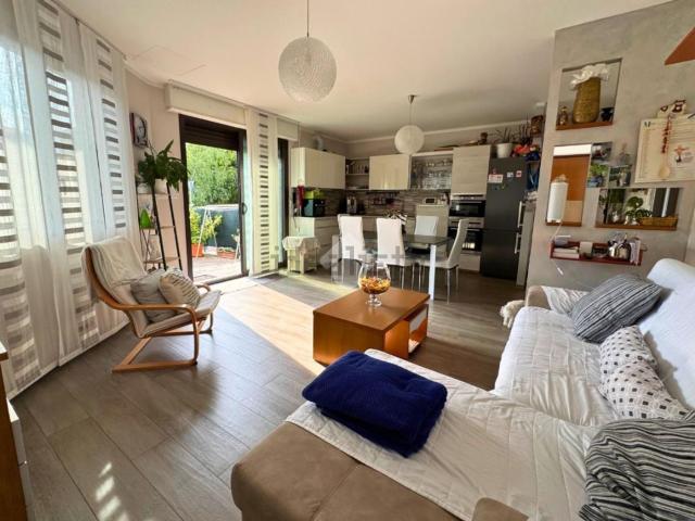 Appartamento in vendita di 140 m² in Largo Fratelli Pirovano, 16