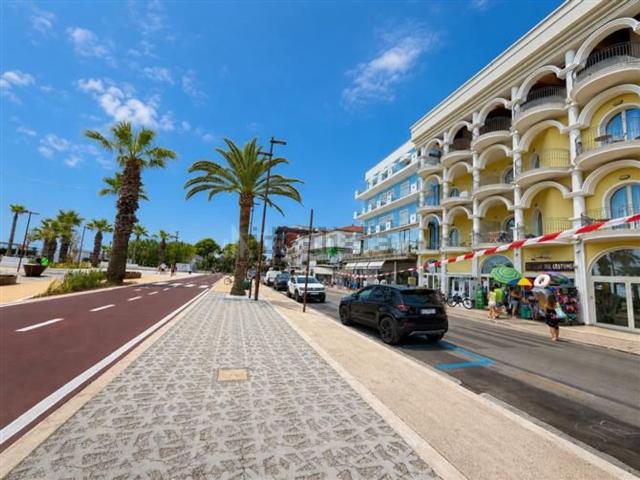 Appartamento in vendita di 140 m² in Lungomare Sirena
