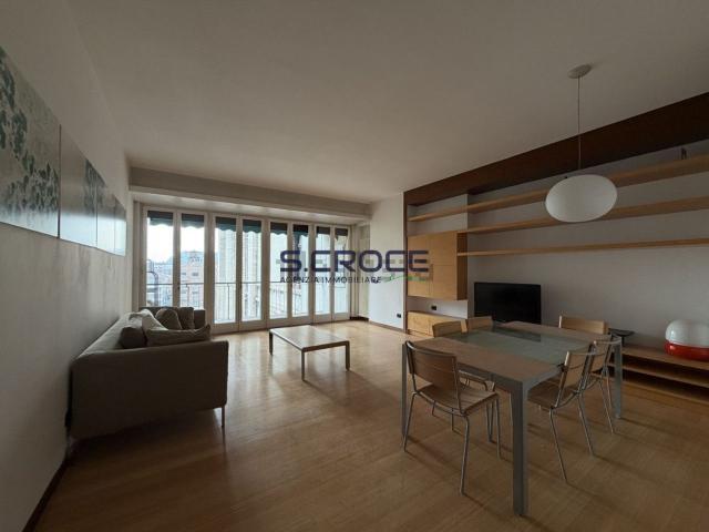 Appartamento in vendita di 140 m² in Piazza dell&apos Insurrezione