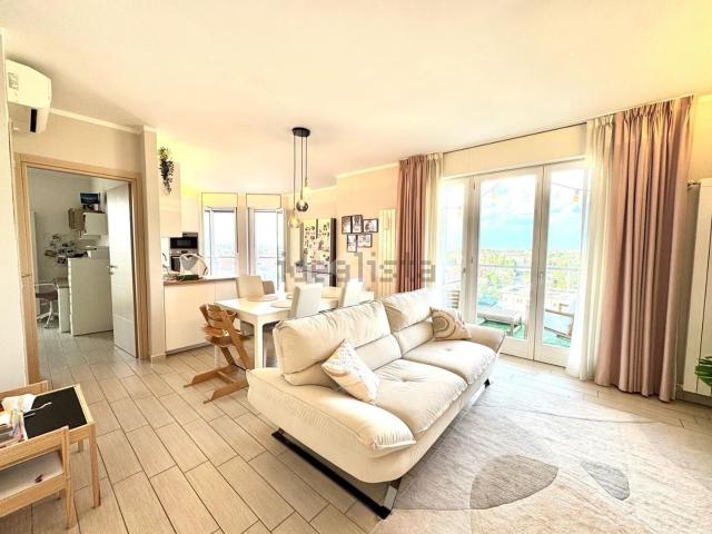 Appartamento in vendita di 140 m² in Piazza della Costituzione, 1