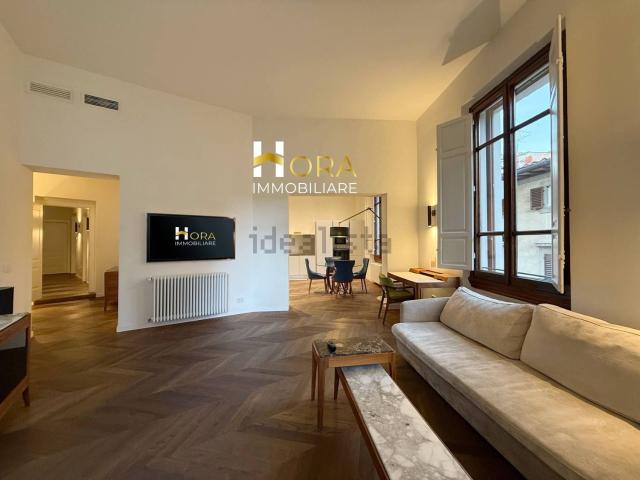 Appartamento in vendita di 140 m² in Piazza di Madonna degli Aldobrandini