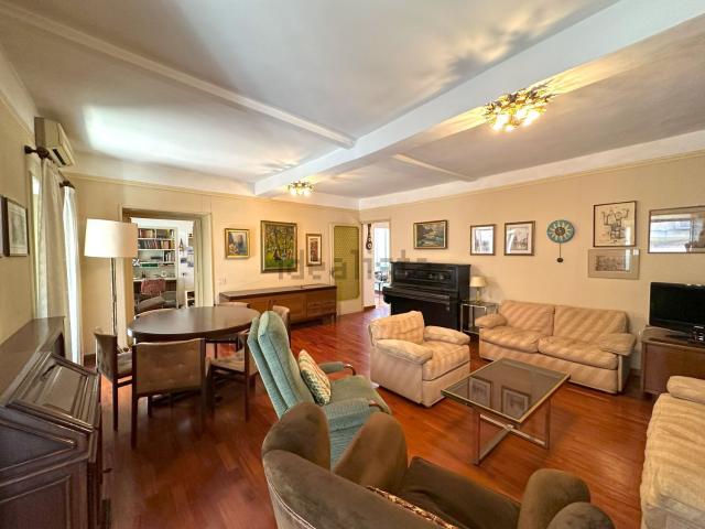Appartamento in vendita di 140 m² in Piazza di S. Chiara, 49