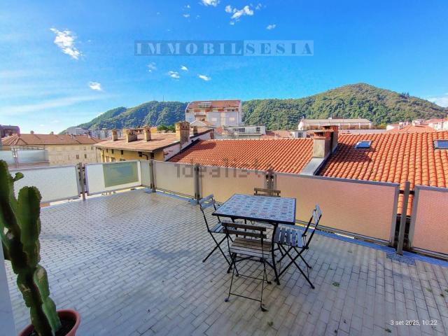Appartamento in vendita di 140 m² in Piazza Martiri, 21