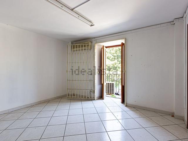 Appartamento in vendita di 140 m² in Piazza Principe di Camporeale, 78