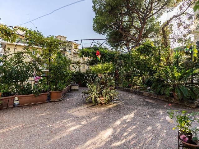 Appartamento in vendita di 140 m² in Strada Solaro, 14