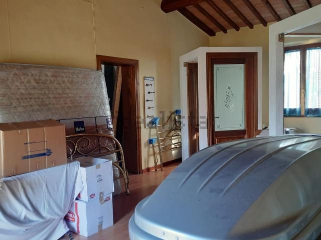 Appartamento in vendita di 140 m² in Strada Statale 326 Ovest, 200