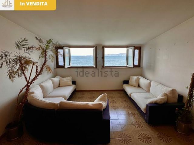 Appartamento in vendita di 140 m² in Strada per Chiampore, 8