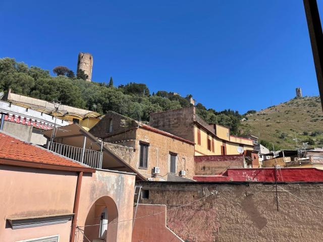 Appartamento in vendita di 141 m² in Via Costanzi, 6