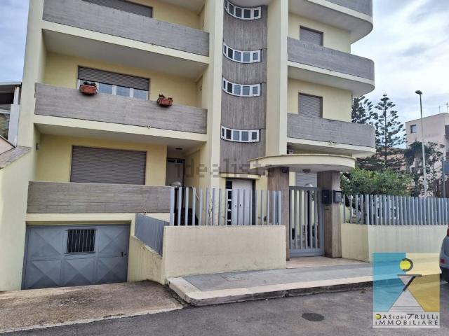 Appartamento in vendita di 141 m² in Via Caduti di Via Fani, 10